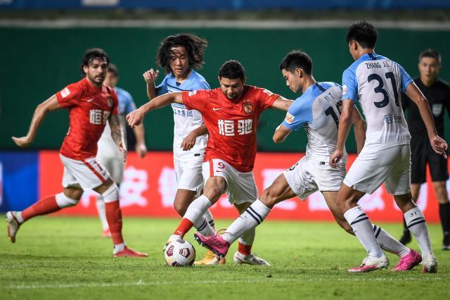 1627137528318057408.jpg 九游app-超长加时绝杀被吹 没大牌的广州德比还是内味儿