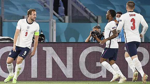 1625381926687060543.png 梁宏业:英格兰场场训练赛,犹如独孤求败