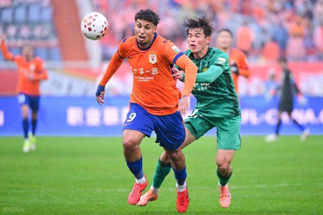 一战封神!克雷桑本轮中超独造两球,带队2比1击败国安头号功臣