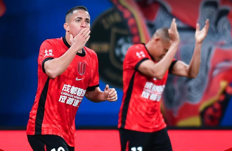 九游游戏-4-1 2-1 1-0 中超疯狂一夜！海港大胜西海岸 蓉城领跑 河南赢玉昆